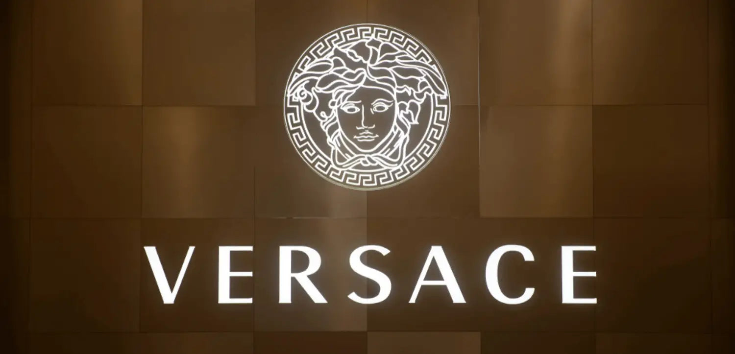 Versace – Luxuriöse Mode Parfums & Accessoires