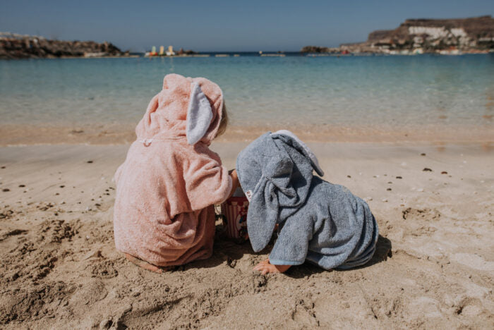 Kurzarm-Poncho RABBIT für Kinder, Größe 122-150 – Detailansicht 2
