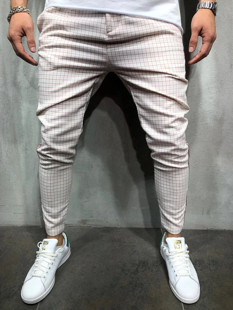 Herren Slim-Fit Sporthose mit Seitenstreifen – Detailansicht 3