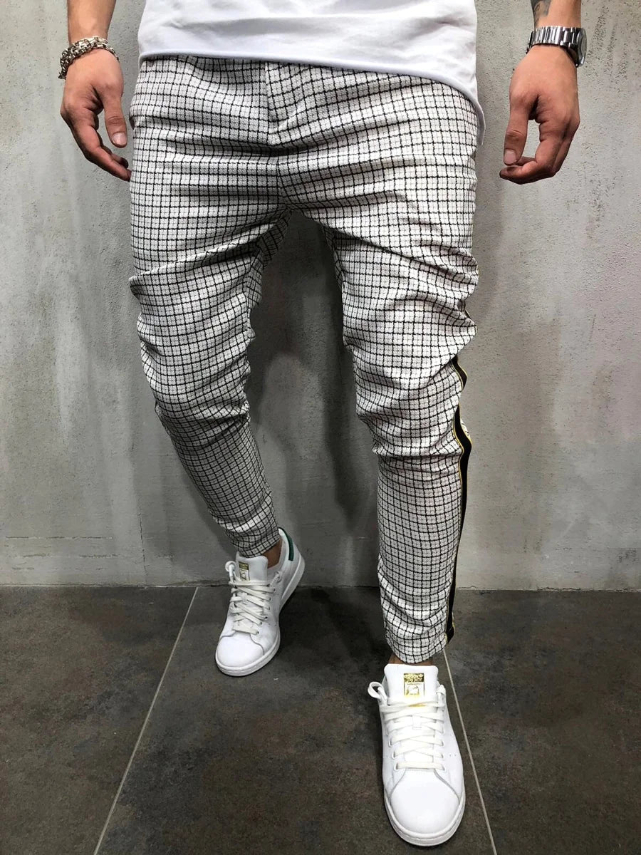 Herren Slim-Fit Sporthose mit Seitenstreifen – Detailansicht 2