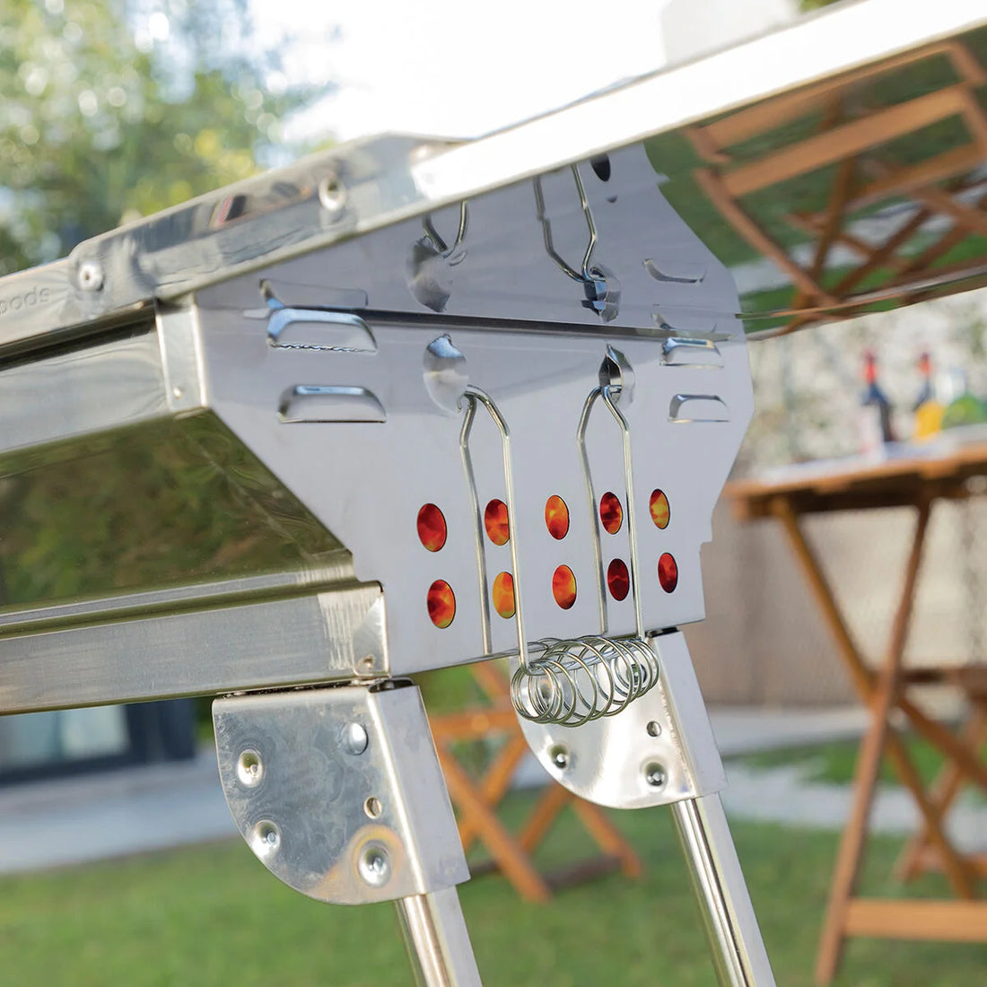 Zusammenklappbarer Holzkohlegrill aus Edelstahl ExelQ – Detailansicht 3