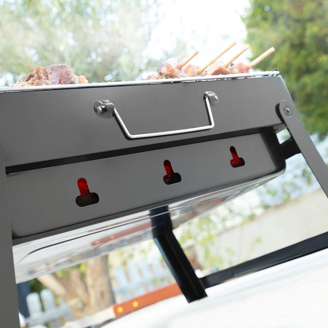 BearBQ klappbarer Holzkohlegrill – Detailansicht 1