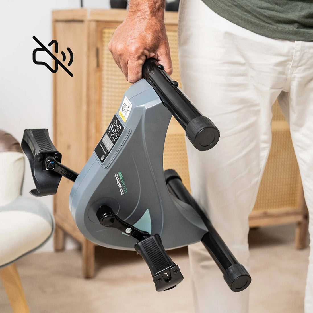 Elektrisch Unterstützter Pedaltrainer für Arme und Beine mit Matte und Fernbedienung Velora 3000 – Detailansicht 4