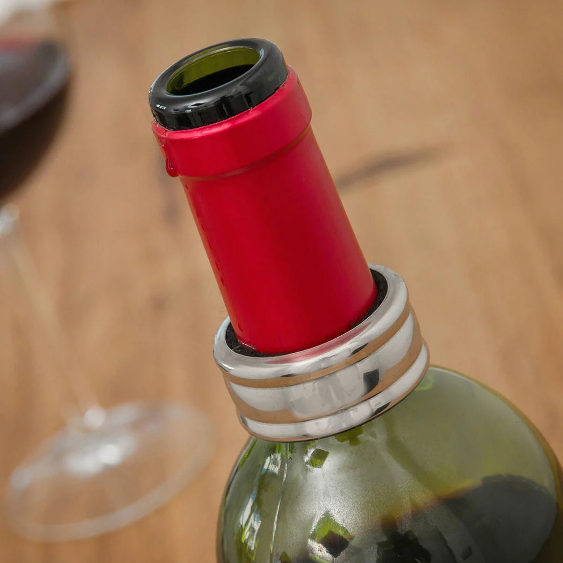 5-teiliges Weinzubehör-Set in Flaschenoptik – Detailansicht 3