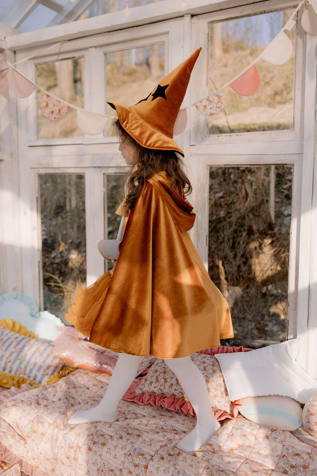 Kinder-Kostümumhang – Golden Riding Hood, Gold – Detailansicht 2