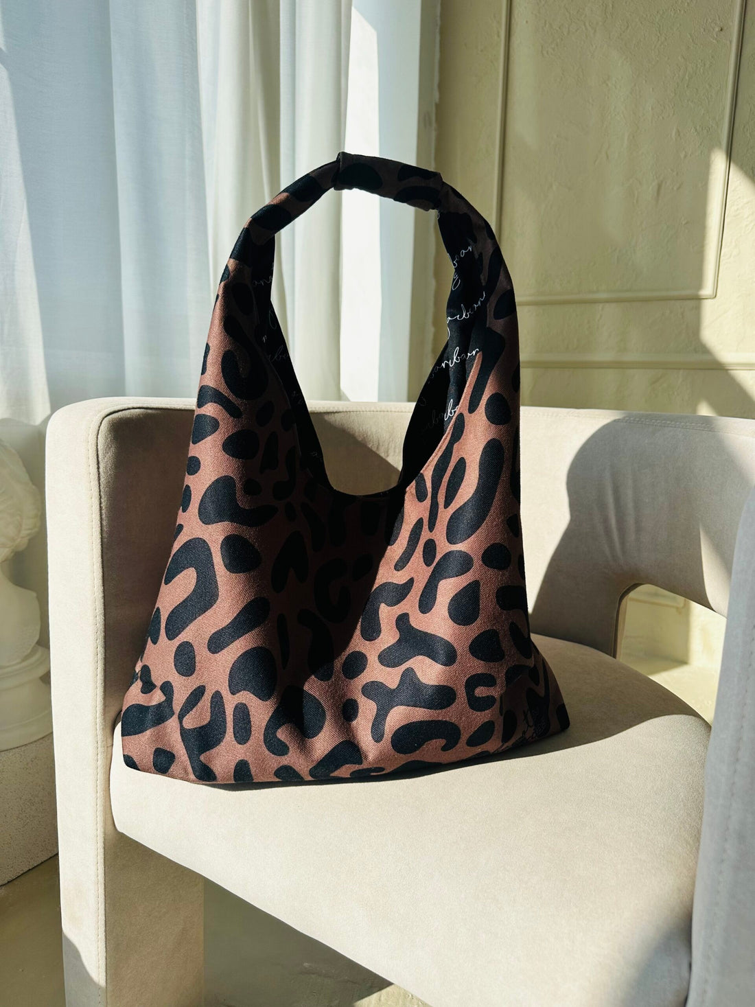Moon Handtasche – Classic Leopard – Detailansicht 3