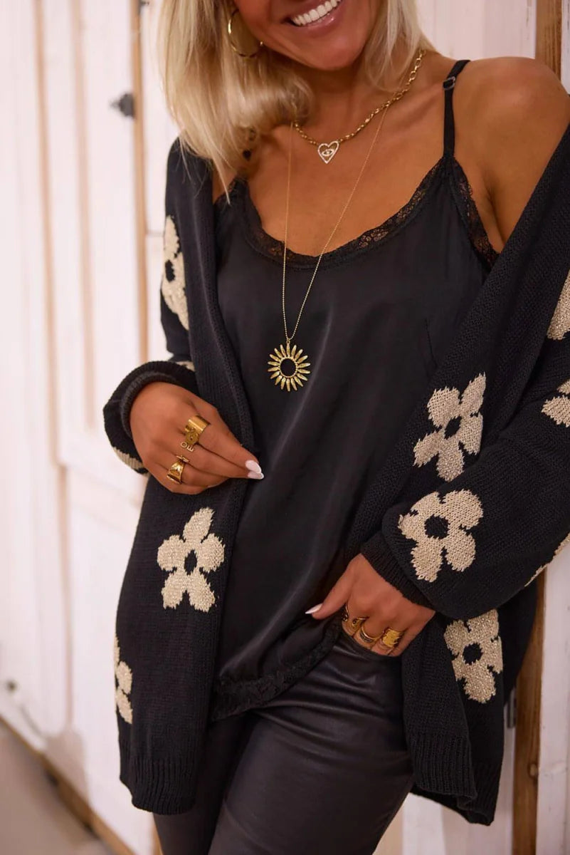 Schwarzer Damen Cardigan mit Blumenprint – Detailansicht 3