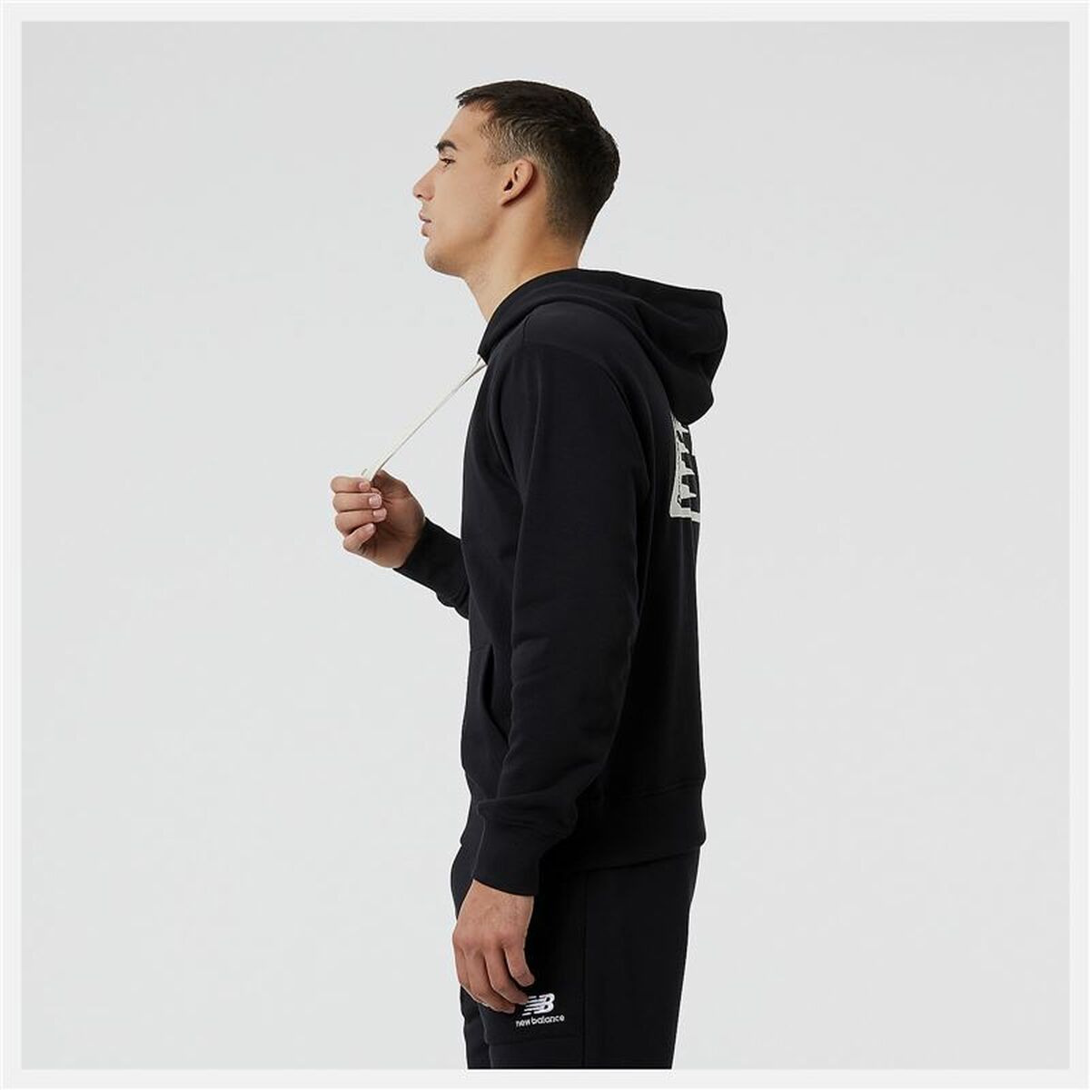 Herren Sweater mit Kapuze New Balance Essentials Fleece Schwarz - AWK Flagship