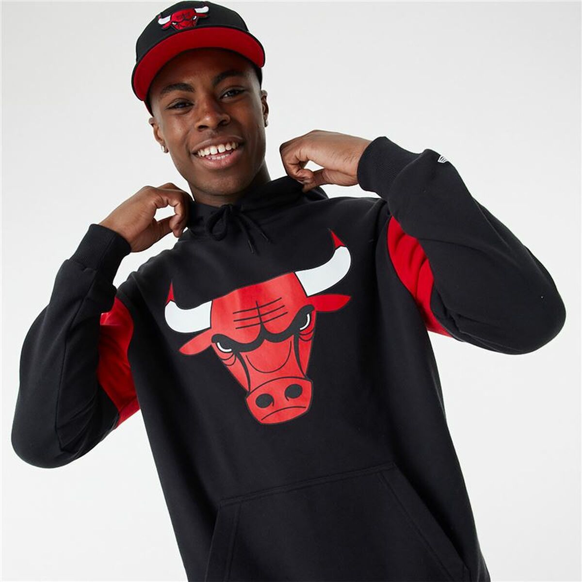 Unisex Sweater mit Kapuze New Era NBA Colour Insert Chicago Bulls Schwarz - AWK Flagship