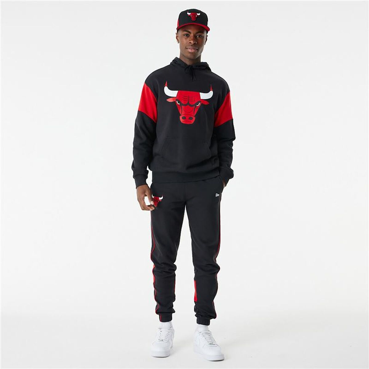 Unisex Sweater mit Kapuze New Era NBA Colour Insert Chicago Bulls Schwarz - AWK Flagship