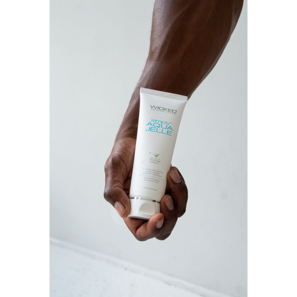 V6HB2BF5A462A647F0B4E4A781139EE7FDDR4843525P5