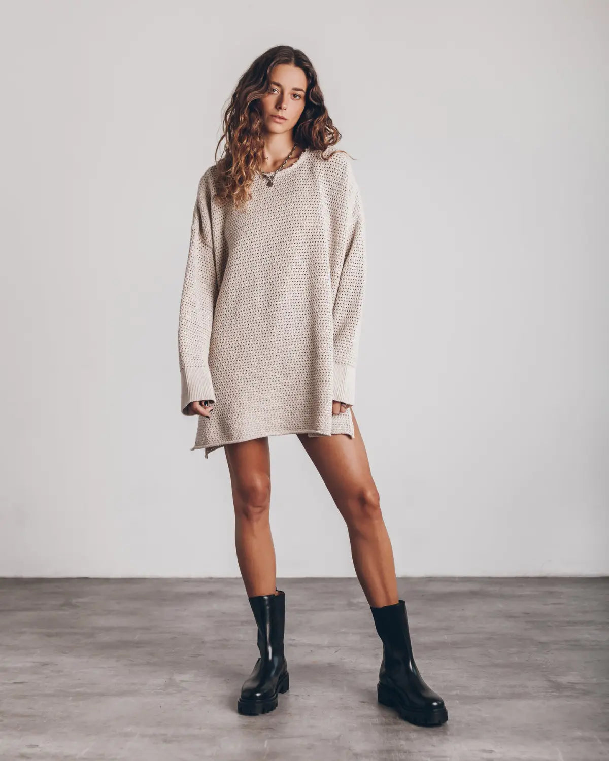 A.1 Damen Strickkleid mit Zopfmuster