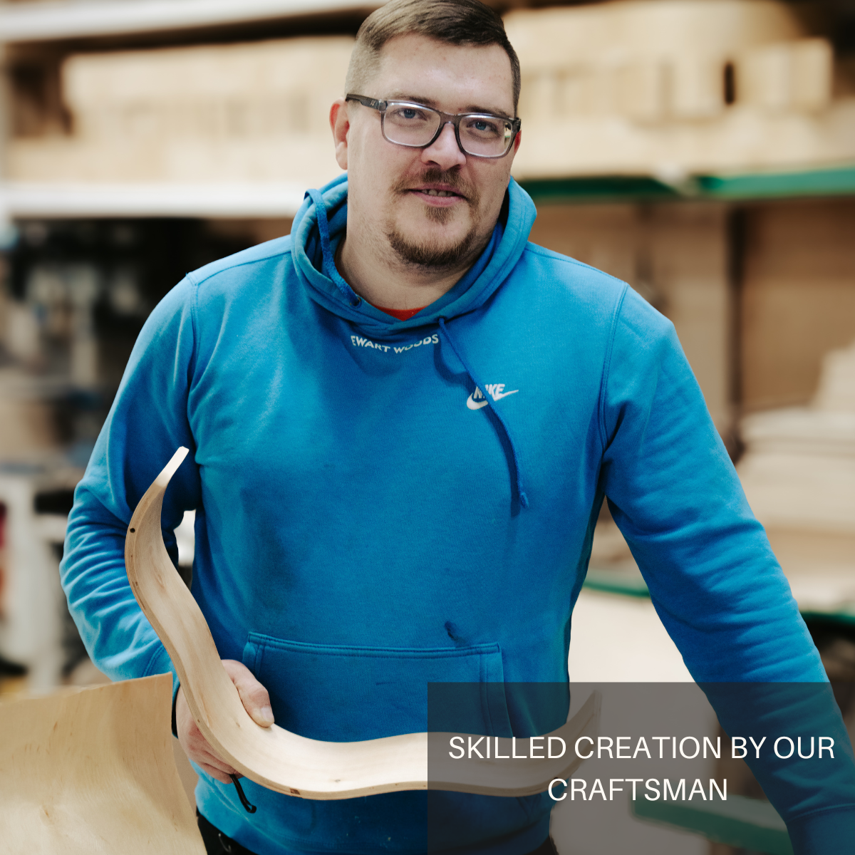 Handgefertigter Toilettenpapierhalter aus Holz – Cloud – Produktansicht 2