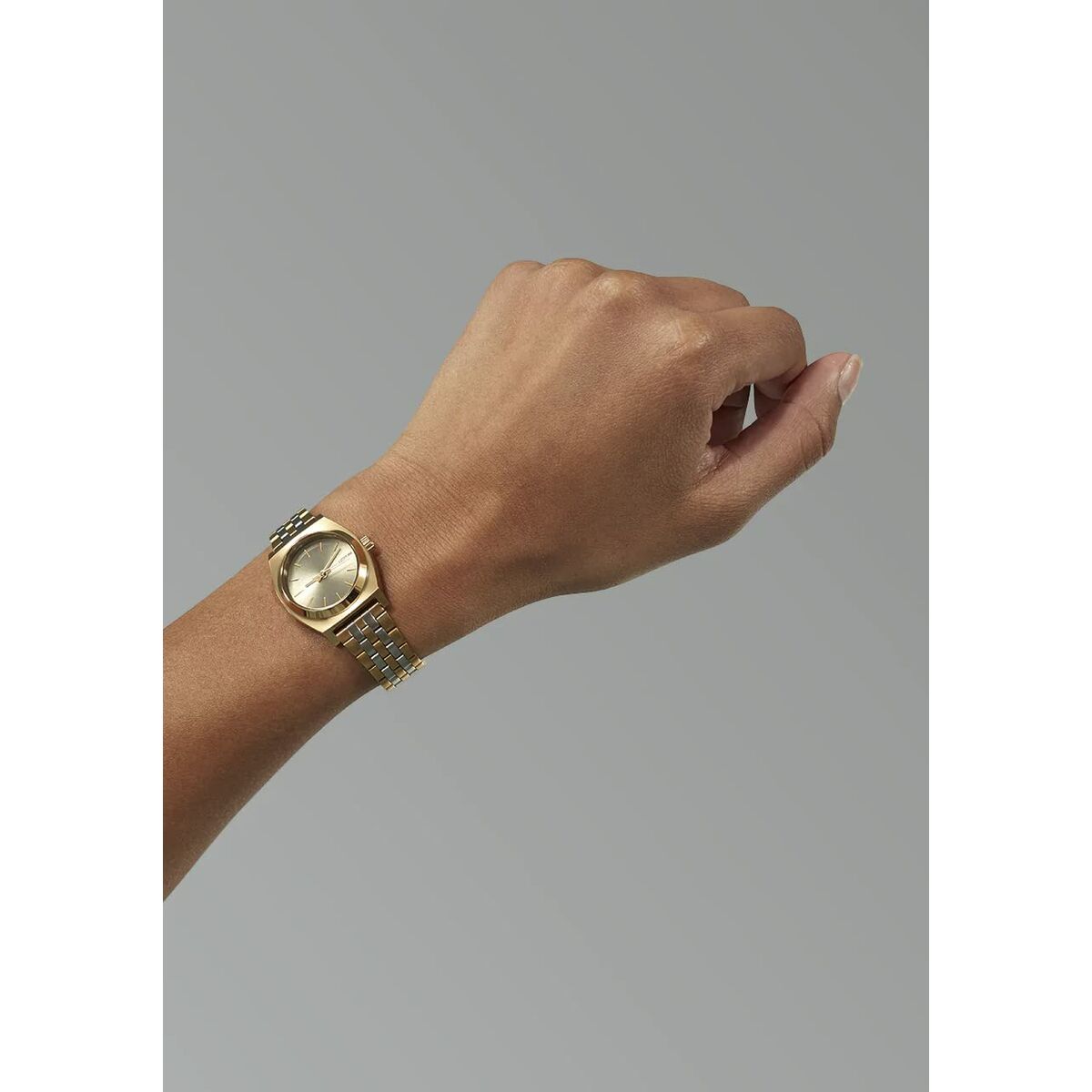 V8HFCEF415383FC3766FF9C87725CD7E052R4705444P5