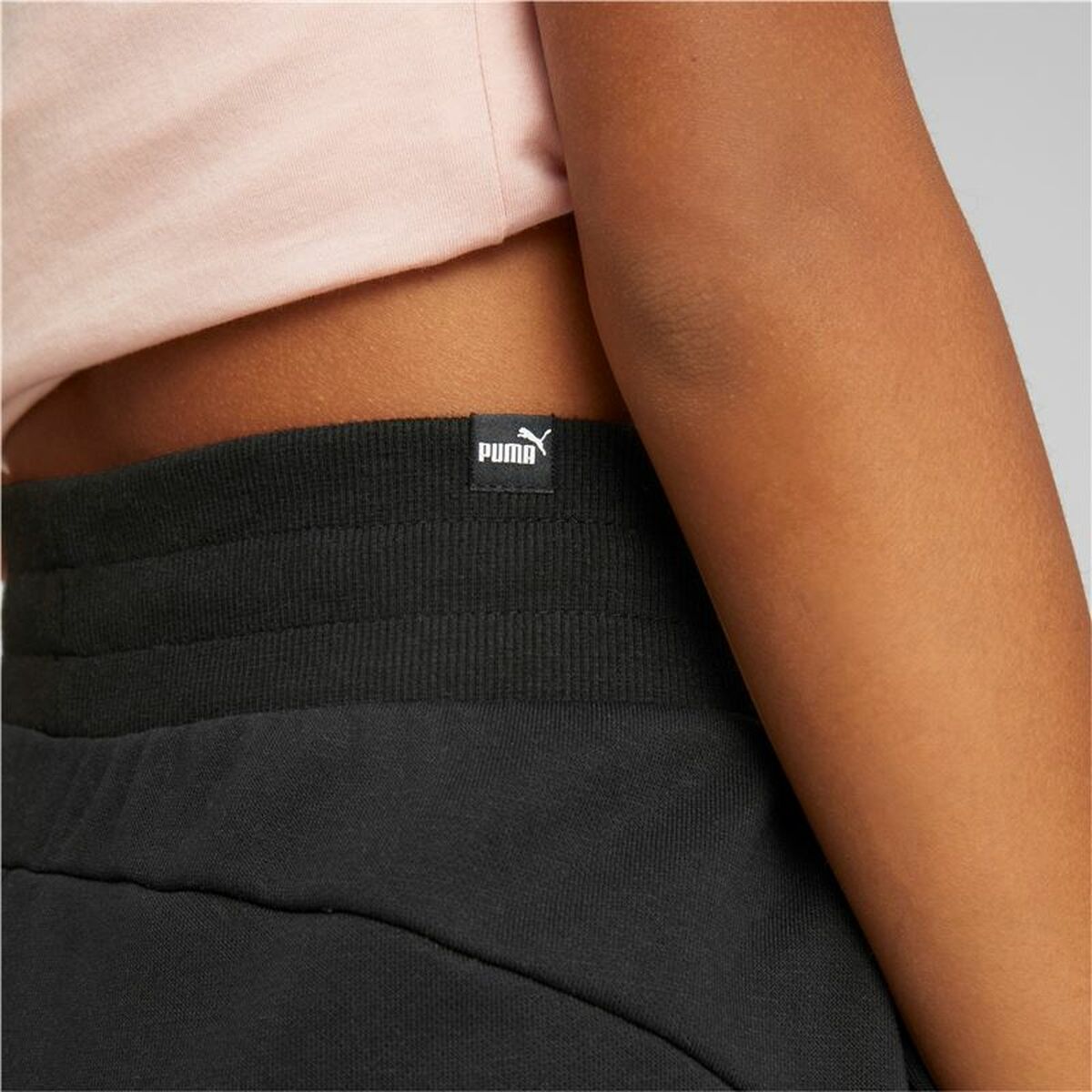 Trainingshose für Erwachsene Puma ESS+ Embroidery High-Waist Damen Schwarz - AWK Flagship