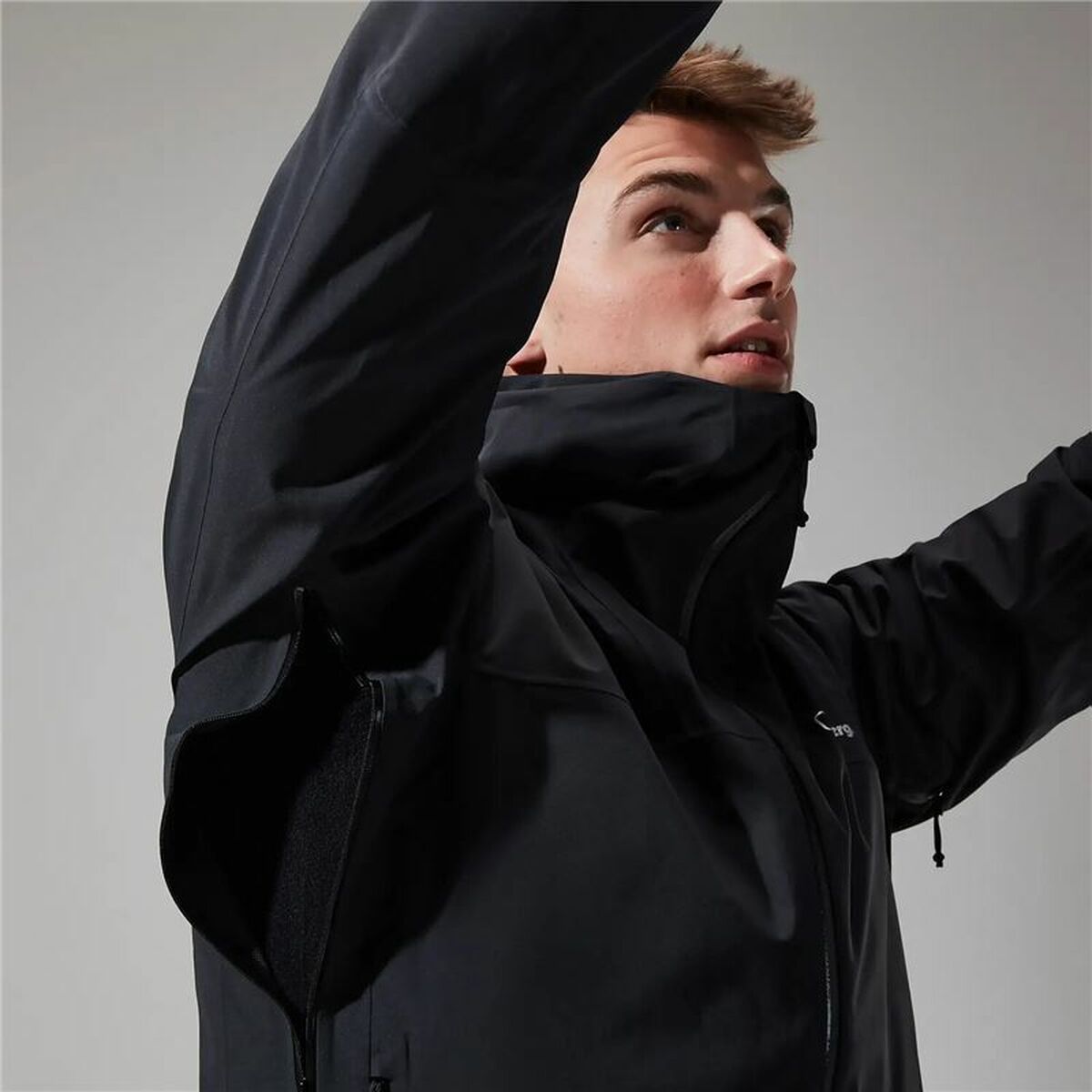 Sportjacke für Herren Berghaus Kember Vented Schwarz - AWK Flagship