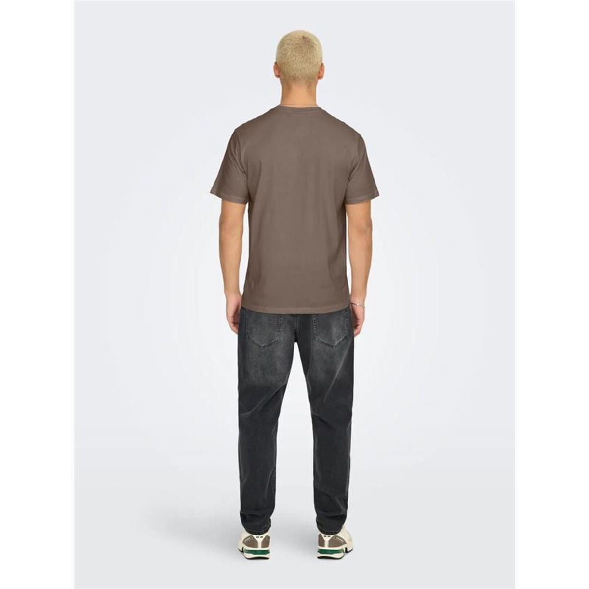 V2H9751181FBE0824B5A6CFCD2DBB637BE3R7628696P4