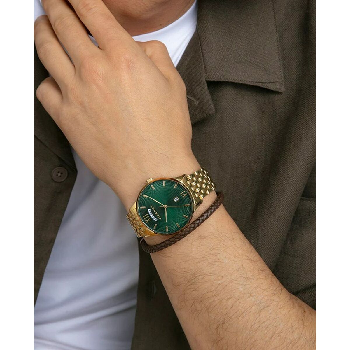 V4H8DC319FDD1143806D45C03BDC2660358R6733210P3