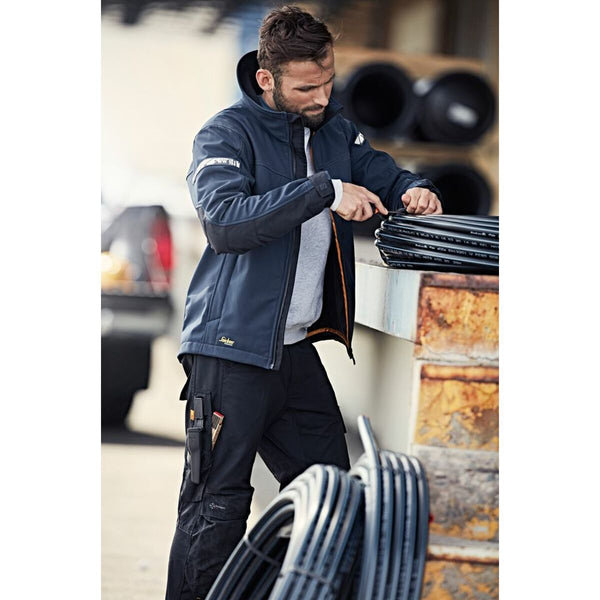 V4H1E00F9E46E72AFE7EA8E7BE12BD1207BR6675019P2