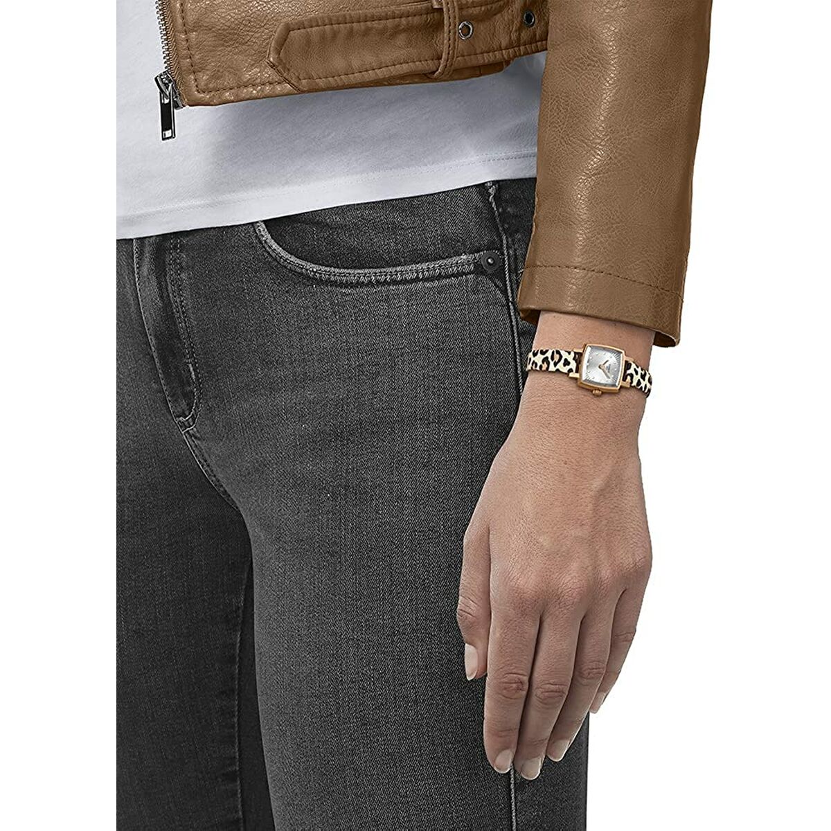 V7HFC5F7EA8326A20D58B1883FCE9EDCC9BR4356211P4