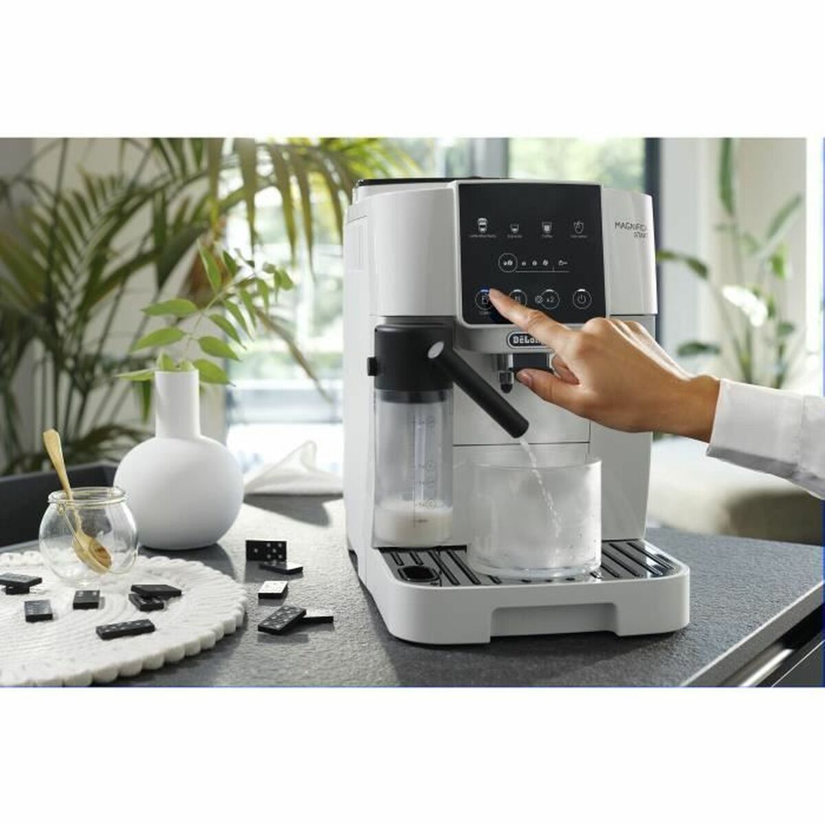 Superautomatische Kaffeemaschine DeLonghi 1450 W 1,8 L - AWK Flagship