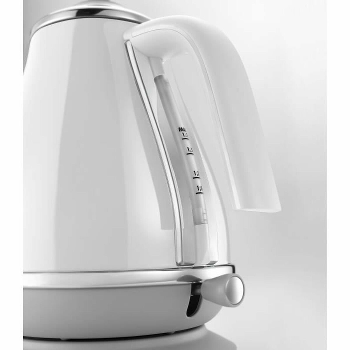 Wasserkocher DeLonghi Weiß Edelstahl 1,7 L 2000 W - AWK Flagship