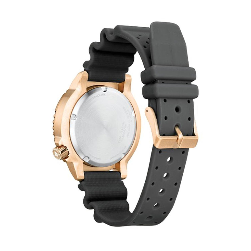 V5HB0FB7A20FC84A6FD3DC596EAC97581BBR5681888P5