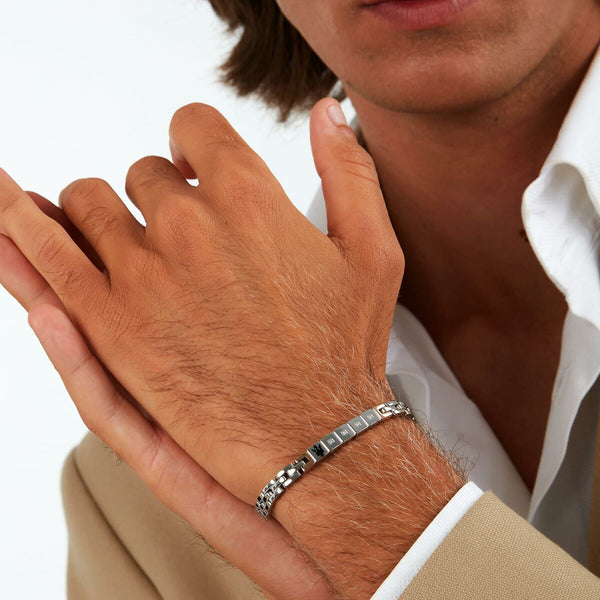 V4H03A1DCACF5354E7BECF39555DFC09FC7R6933815P6