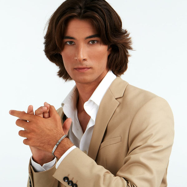 V3HCDB7F598302B677276ED3EE03BCBA034R6933909P5