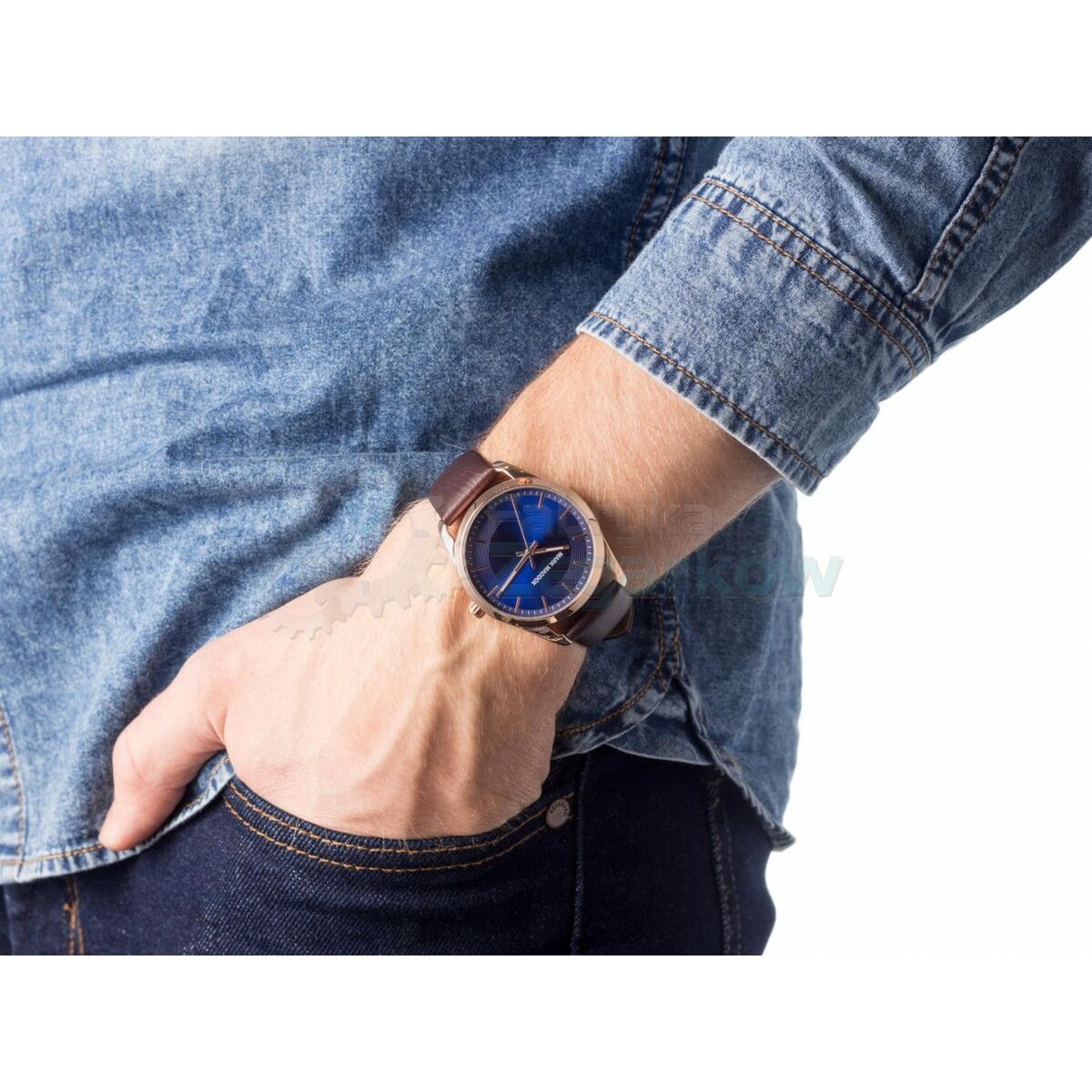 V7H6AA679CAE1A7FB169D0D012BD201C700R3087218P3