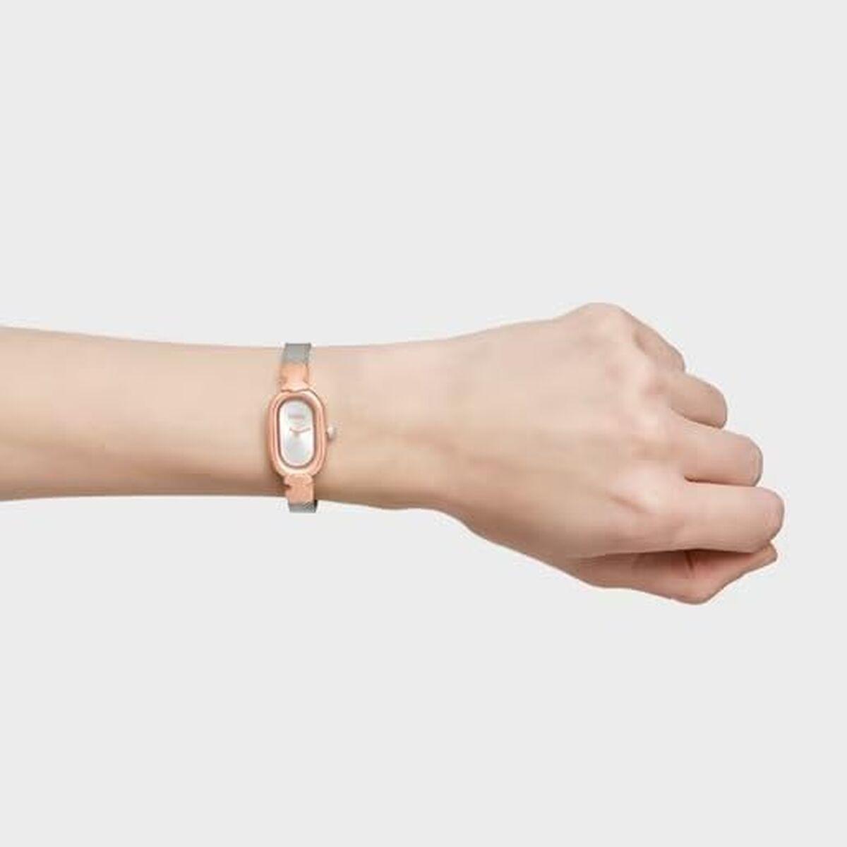 V4HAF123694FC824EAFA77F5505921D454AR7397104P4