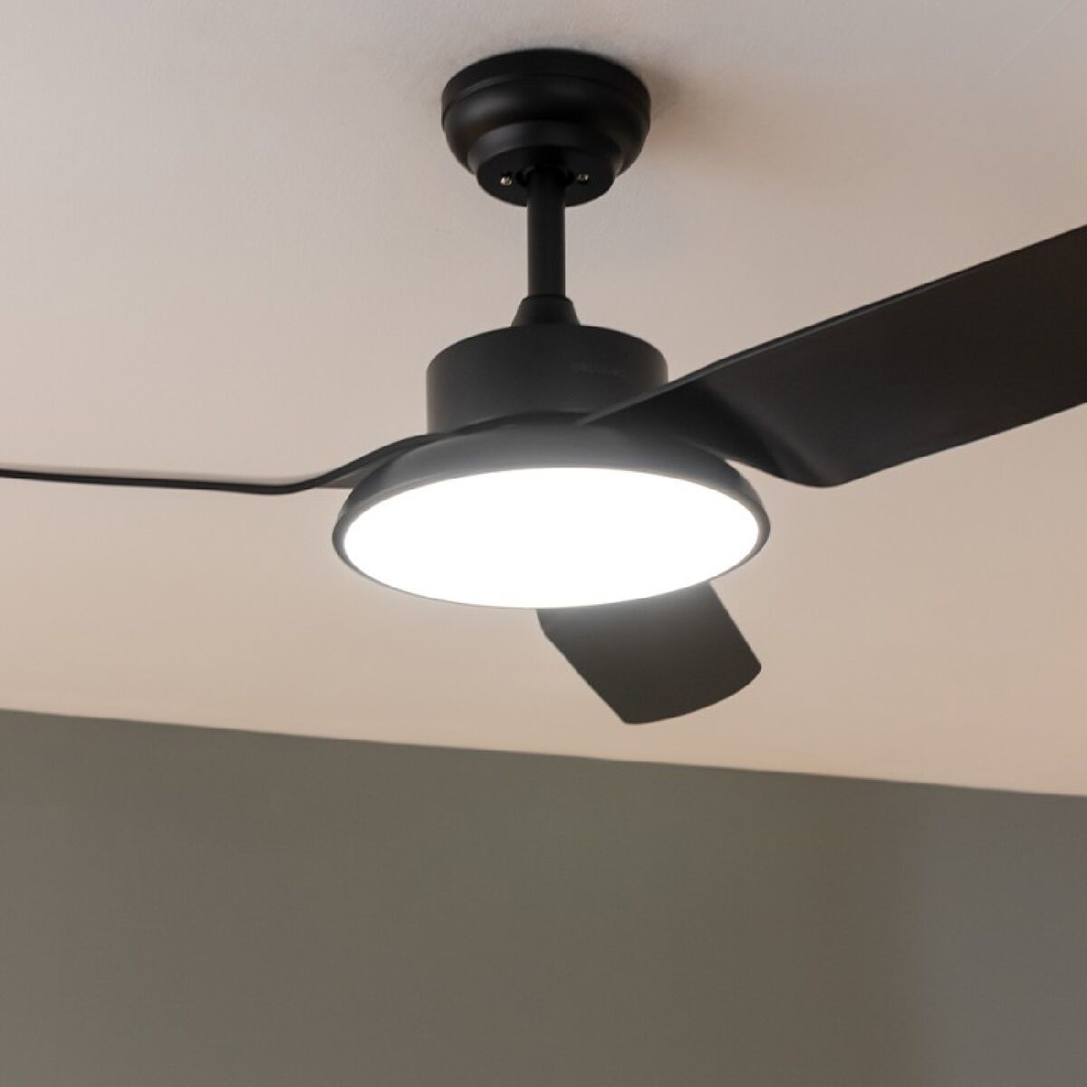 Deckenventilator mit Lampe Cecotec EnergySilence Aero 5200 Schwarz 22 W 40 W - AWK Flagship