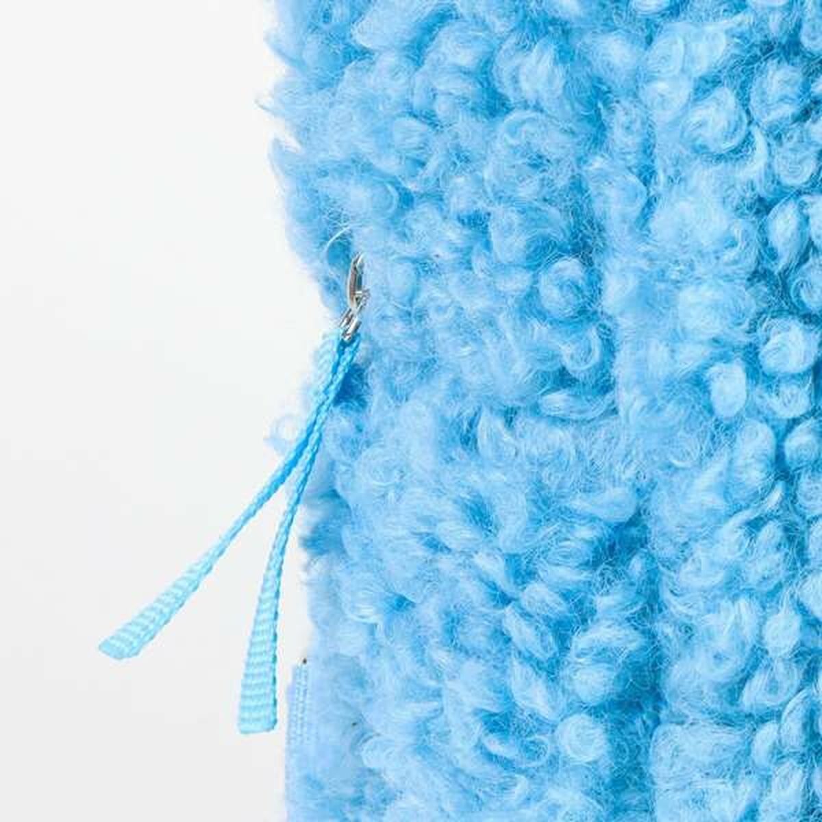 V4HB30602881BC05E24489F436BB8CA21D6R6839013P6