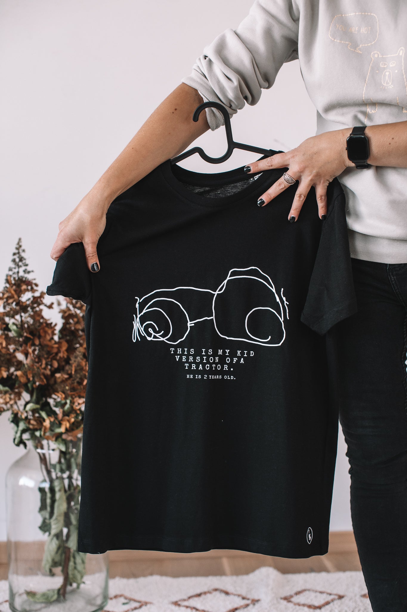 T-Shirt mit der Zeichnung Ihres Kindes – Produktansicht 2