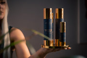 Straffende Körpercreme mit Hyaluronsäure und Blütenextrakten, 100 ml