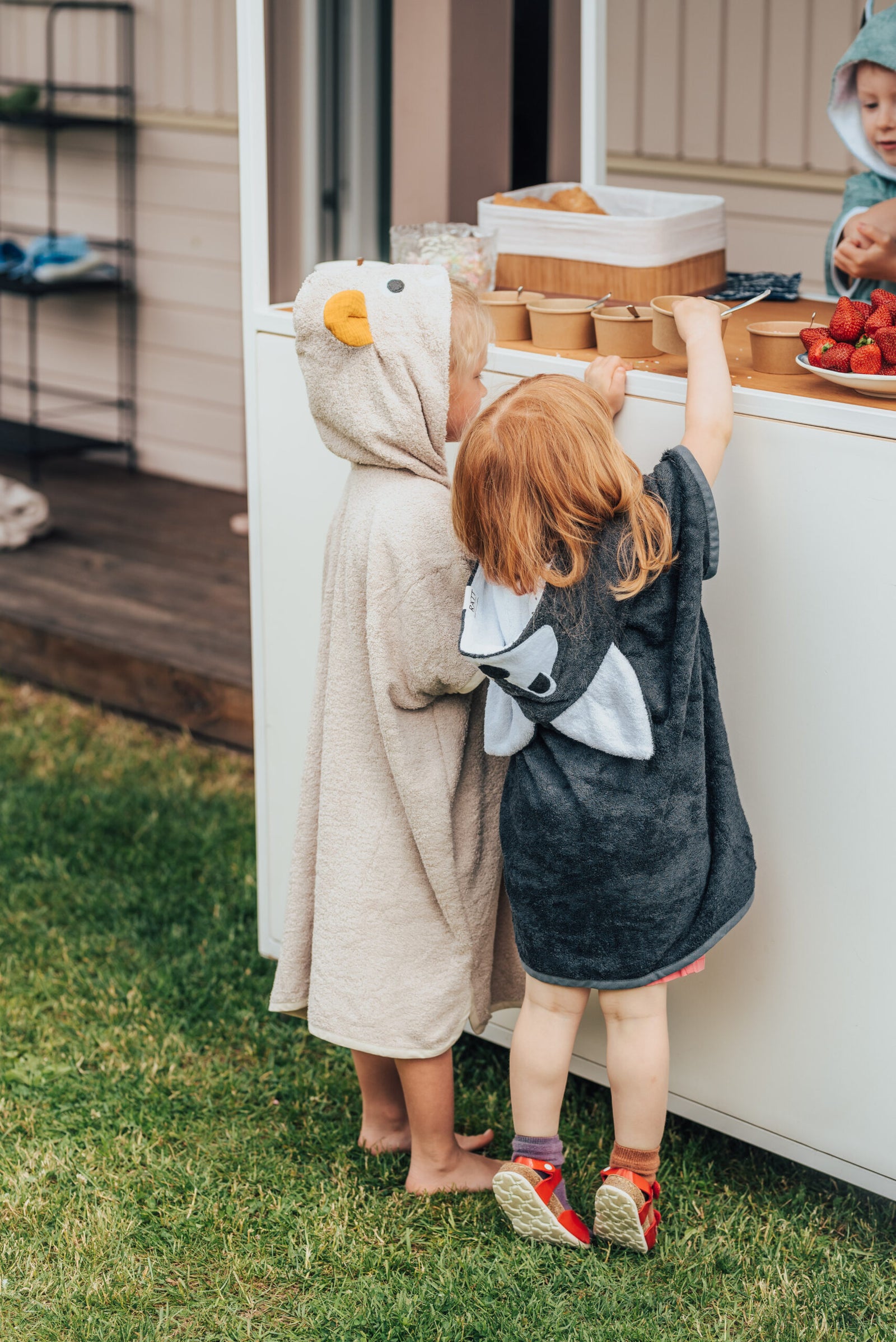 Kurzarm-Poncho WOLF für Kinder, Größe 122-150 – Produktansicht 2