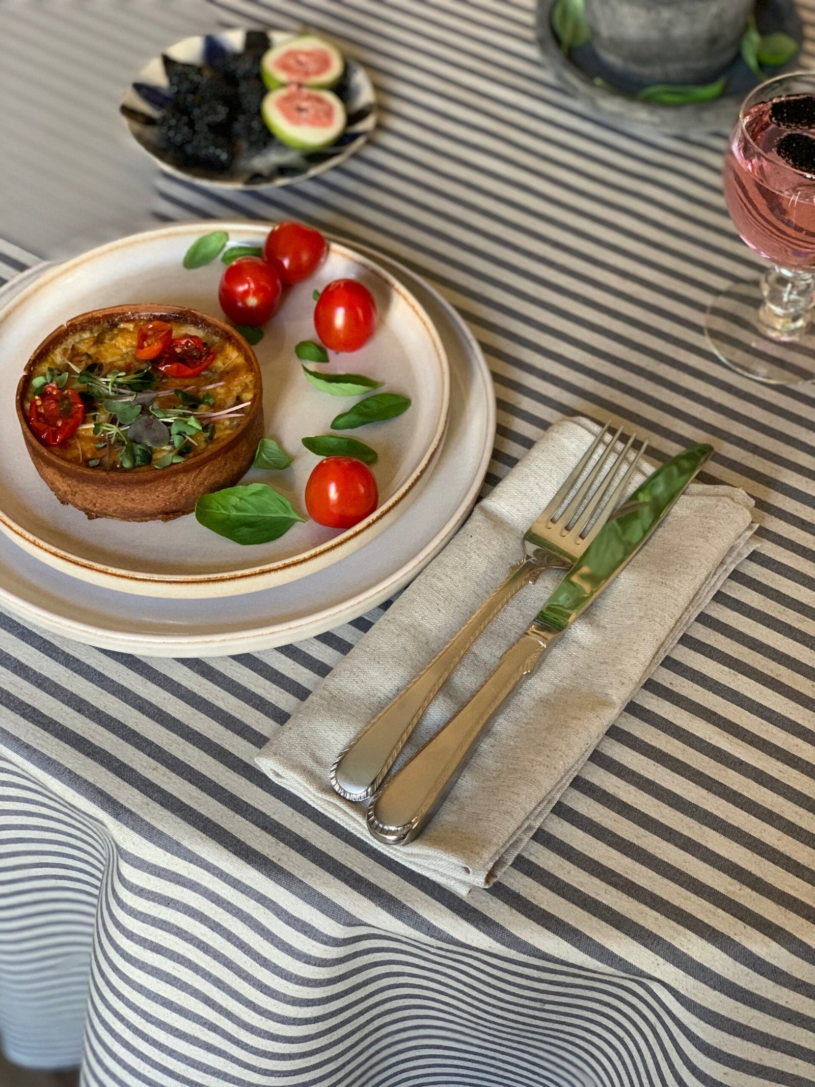 Runde Tischdecke aus recyceltem Stoff – Nord 1 – Produktansicht 2