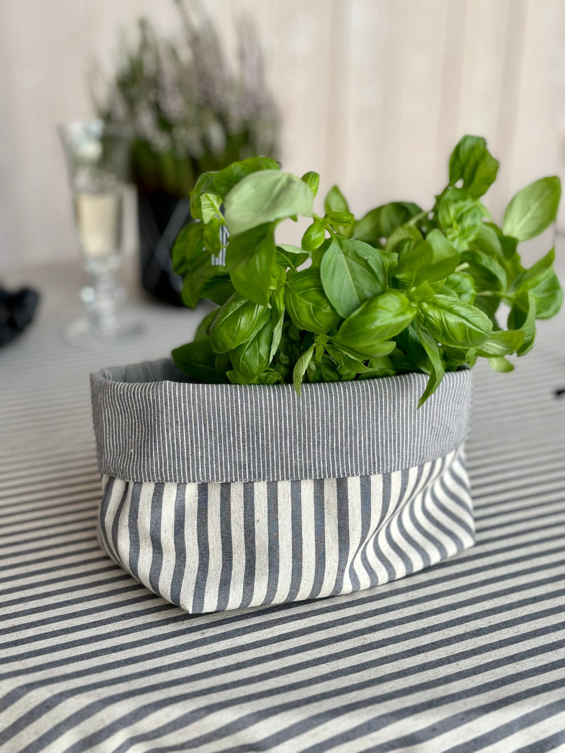 Rechteckige Tischdecke aus recyceltem Stoff – Nord 1 – Detailansicht 2