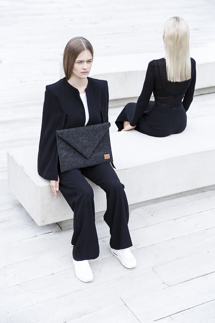 Clutch und Laptoptasche Skive – Schwarz – Produktansicht 4