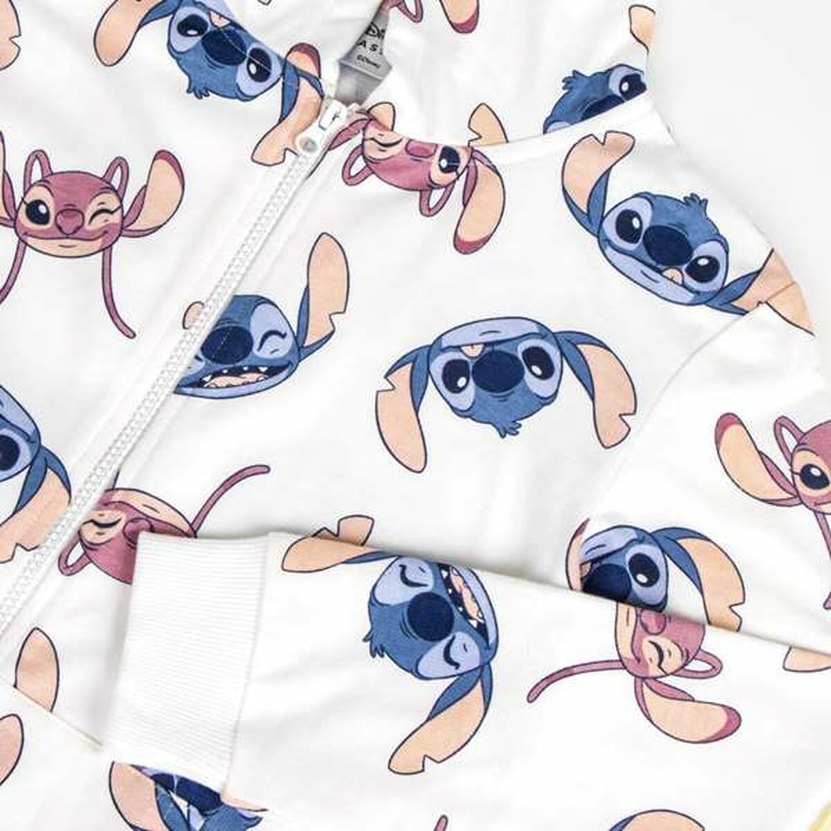 V6H1822A47A6D0A9E8941C7966312504A0CR7160235P3