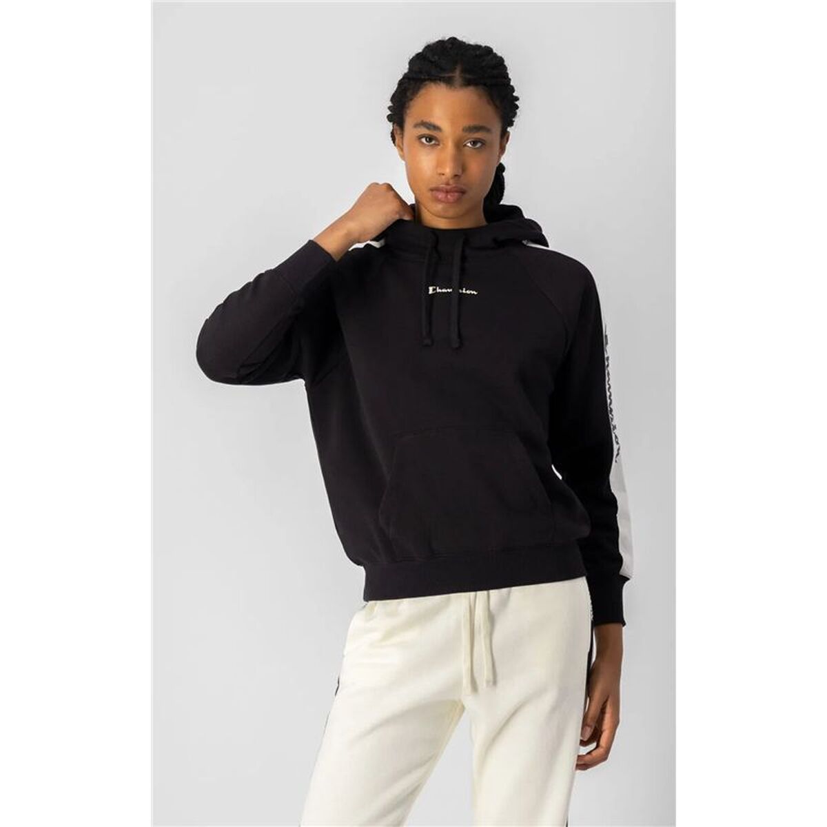 V2HCAED18F4A1D39370954219317EDAAA33R7663722P2