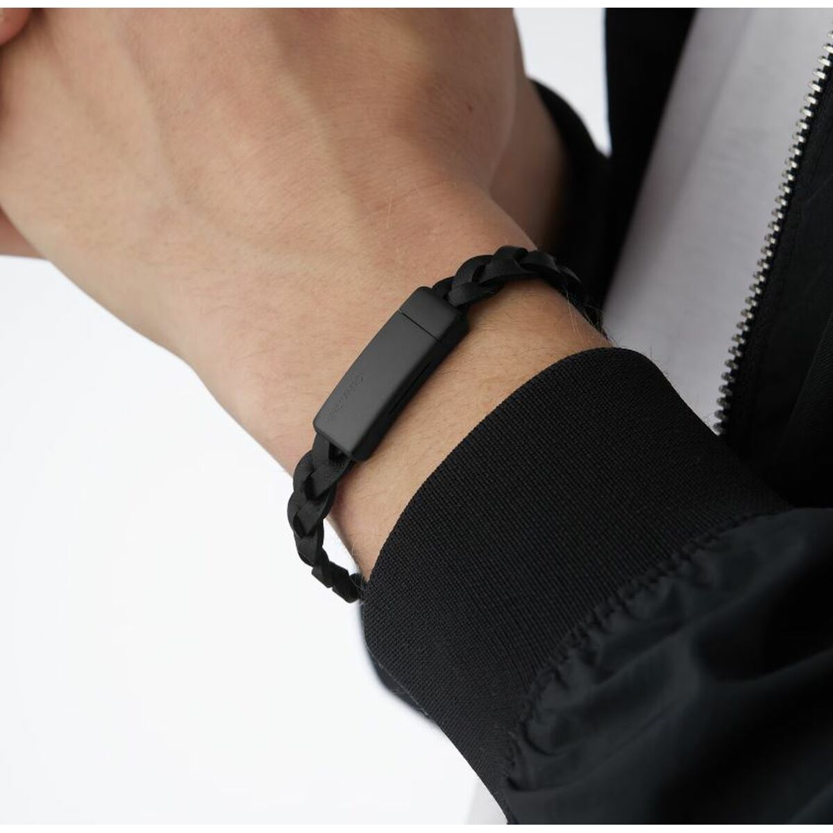 V6HFEA8C4F4A3F68B1A7989A3537AD1825AR5309747P2