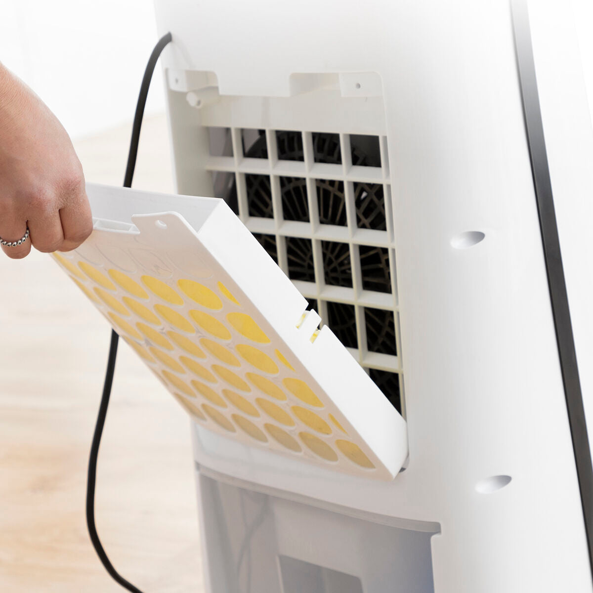 Kaufe Lamellenloser Luftkühler mit Verdunstungsionisatoren und LED-Lichtern Evareer InnovaGoods bei AWK Flagship um € 135.00