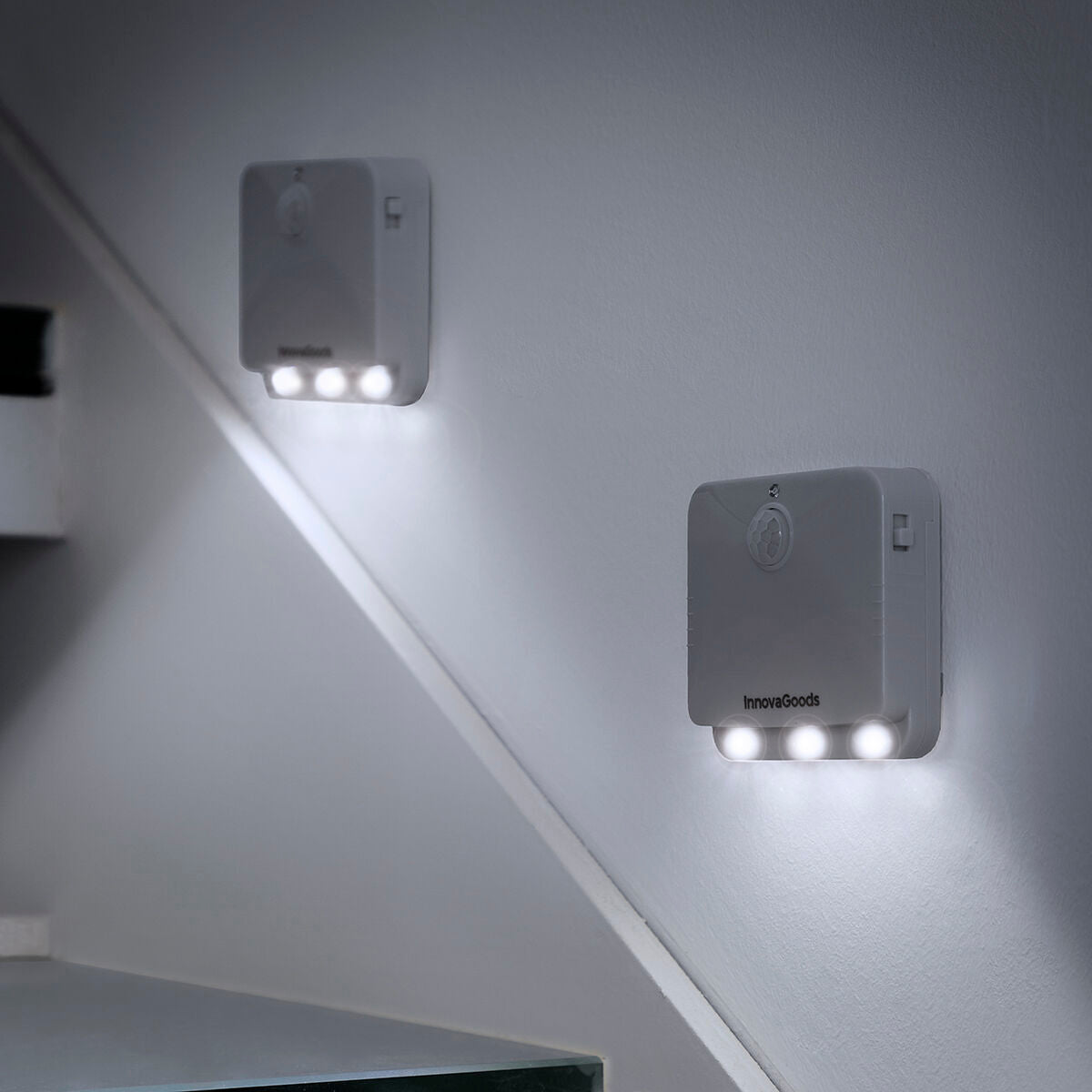 Kaufe Lumtoo InnovaGoods LED-Lampe mit Bewegungssensor, 2 Stück bei AWK Flagship um € 26.00