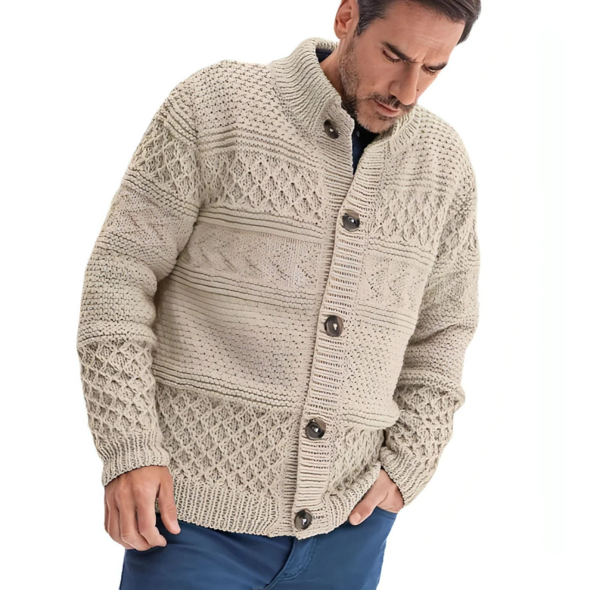 A.1 Herren Zopfmuster-Strickjacke – ausgewählte Produktansicht