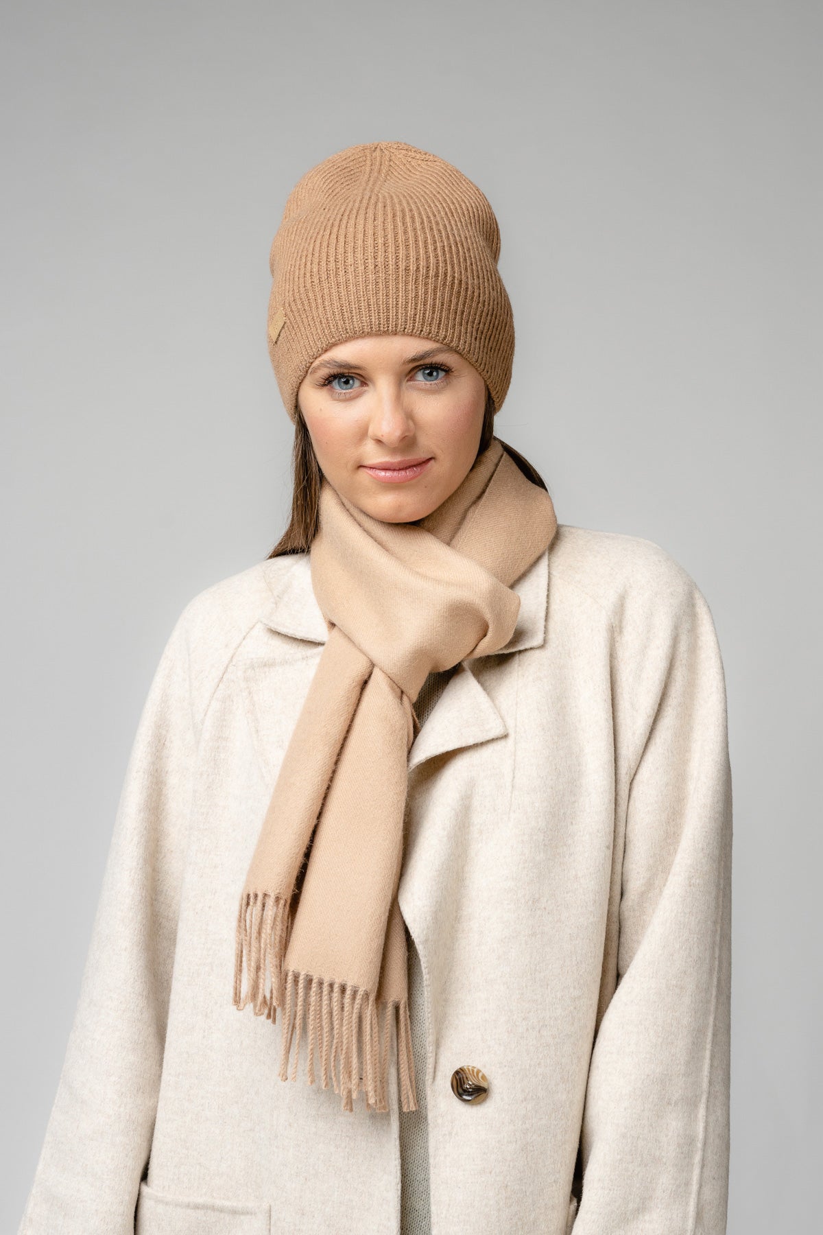 Schal aus BabyalpakawolleWolle – Exclusive 180 – Produktansicht 2