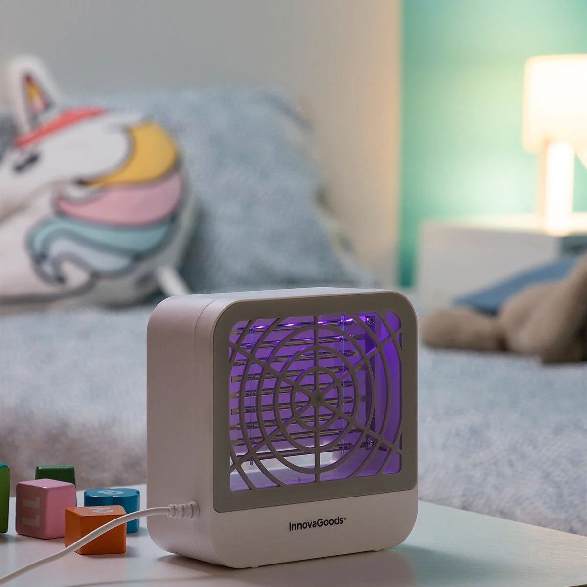 Anti-Mücken-Lampe mit Wandaufhänger KL Box – Produktansicht 3