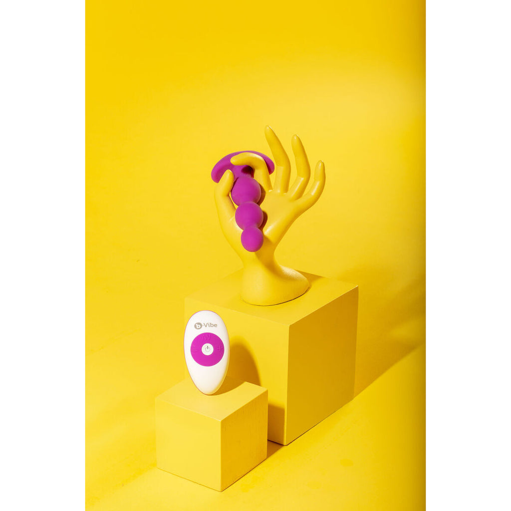 B-Vibe Rosa Analkugeln mit Fernbedienung und USB-Ladung - Erotik Shop