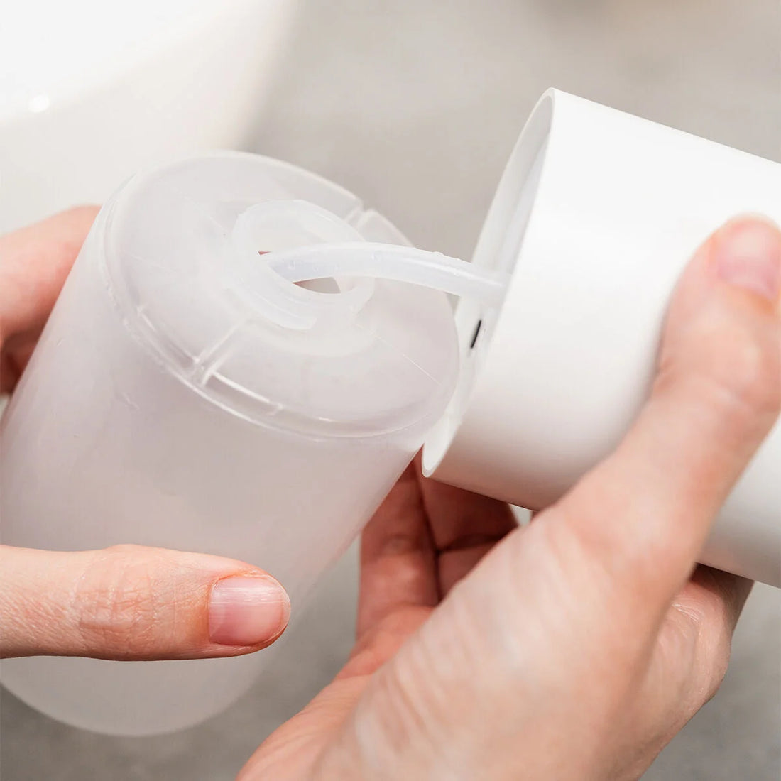 Automatischer Schaumseifenspender Bitefom, 350 ml – Detailansicht 3
