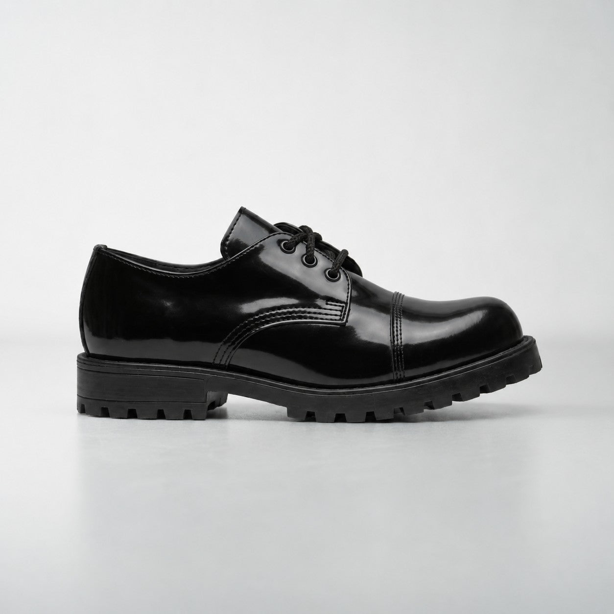 Schuhe Schwarz – Lackleder